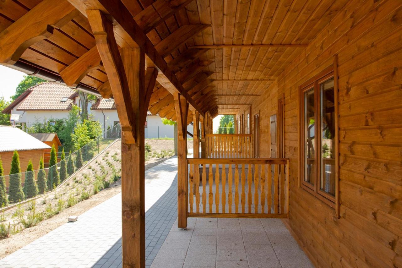 Jantar Pokoje I Domki U Reni Bagian luar foto