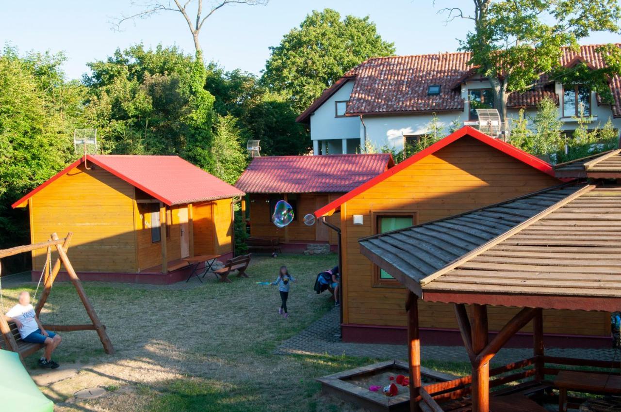 Jantar Pokoje I Domki U Reni Bagian luar foto